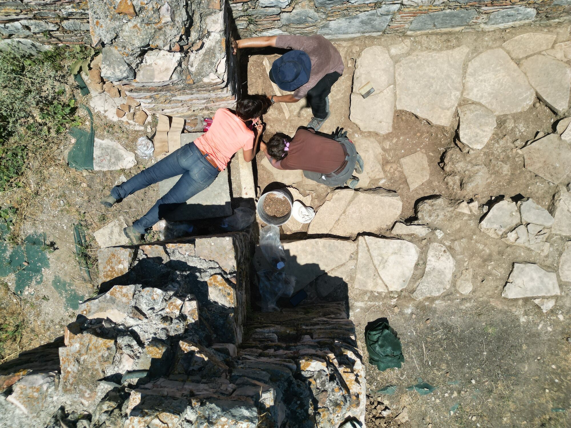 2025. Momento di scavo nell'area della Basilica 1